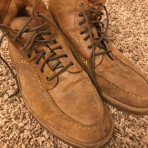 Men’s Born Leather boots